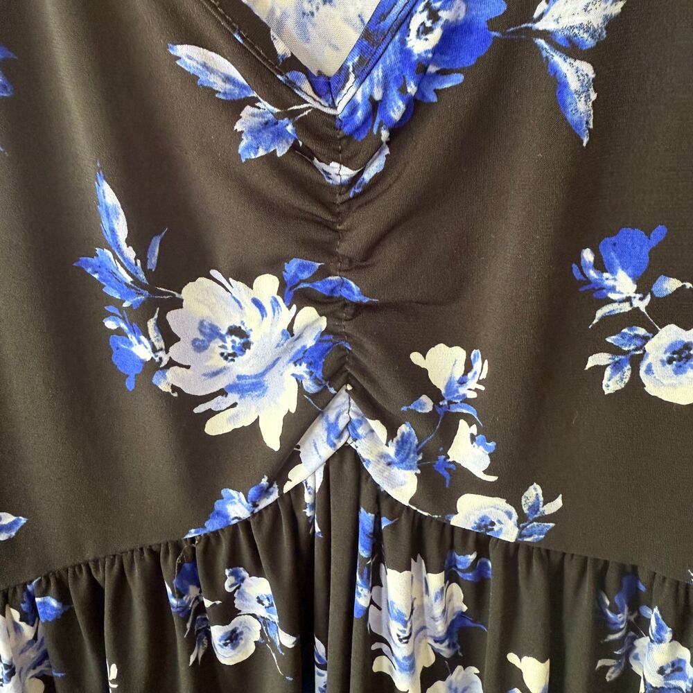 Torrid blue Black peplum stretch knit fit& flare black blue blouse size 3X - Picture 4 of 8